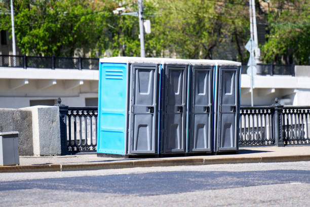 Best Porta potty rental near me  in Oak Hills, CA