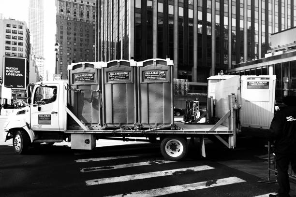 Best Porta potty rental near me  in Oak Hills, CA